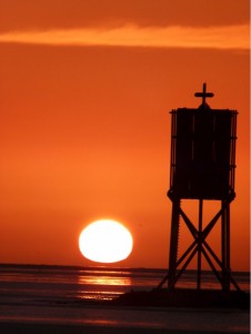 InselNeuwerk-Sonnenuntergang hinter der Nordbake